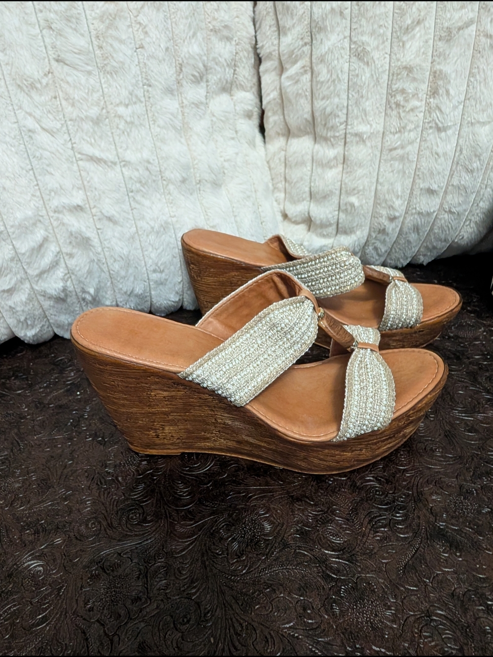 Source Unknown Tan Wedge Sandals with Beaded Cream Straps
